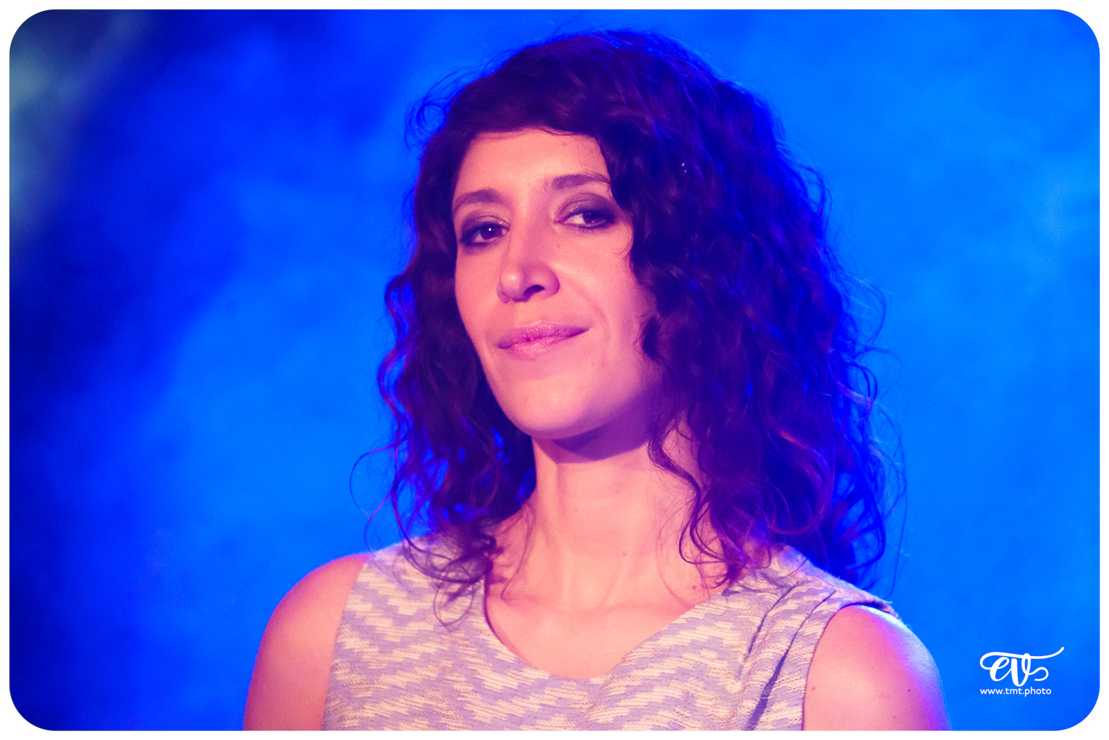 SERGE, ELEGANCE ACOUSTIQUE